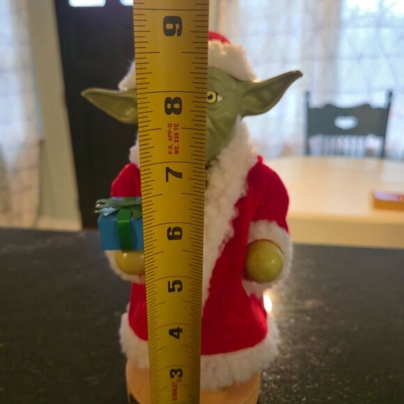 Kurt Adler Yoda Nutcracker Star Wars Santa Claus Robe 9" Christmas  Lucasfilm - Picture 10 of 10